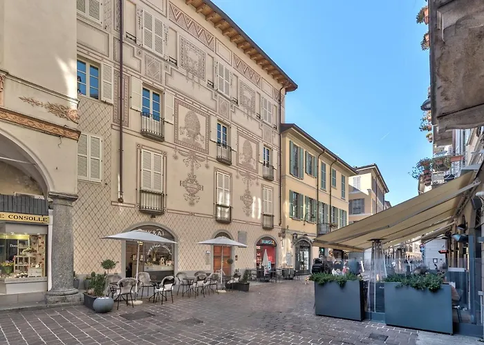 Duomo-porta Torre Penthouse With Private Terrace Apartment Como