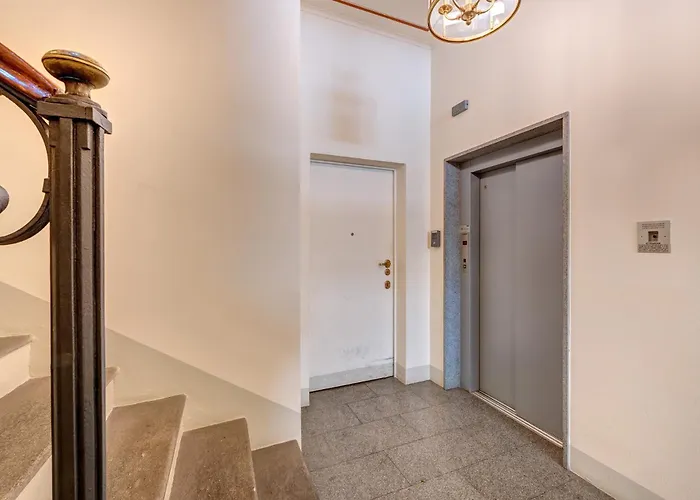 Duomo-porta Torre Penthouse With Private Terrace Apartment