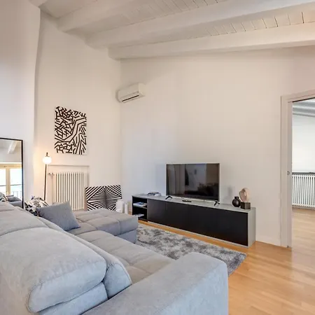 Apartment Duomo-porta Torre Penthouse With Private Terrace Como