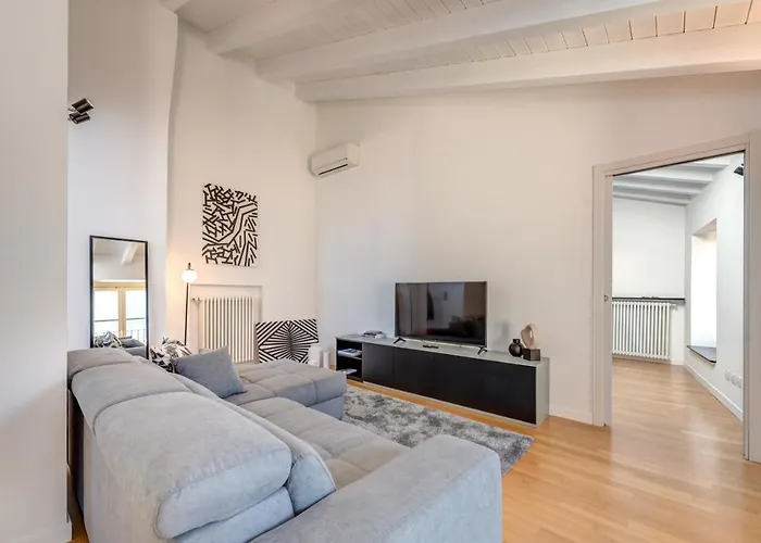 Apartmán Duomo-porta Torre Penthouse With Private Terrace Como